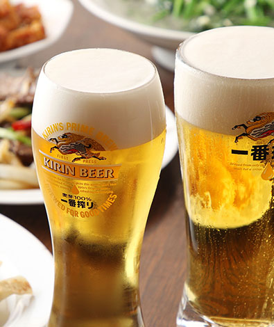 生ビールと料理